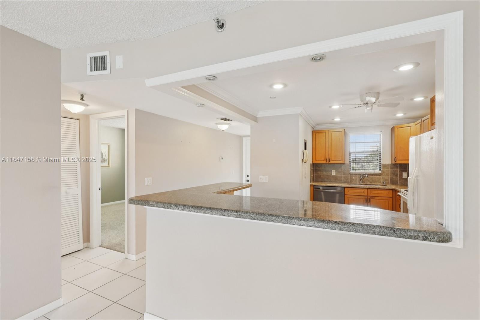 DEER CREEK COUNTRY CLUB - Residential