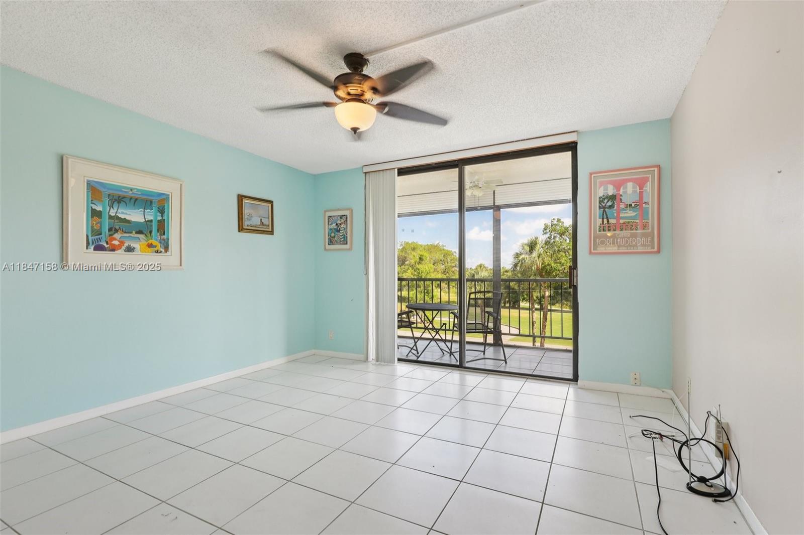 DEER CREEK COUNTRY CLUB - Residential