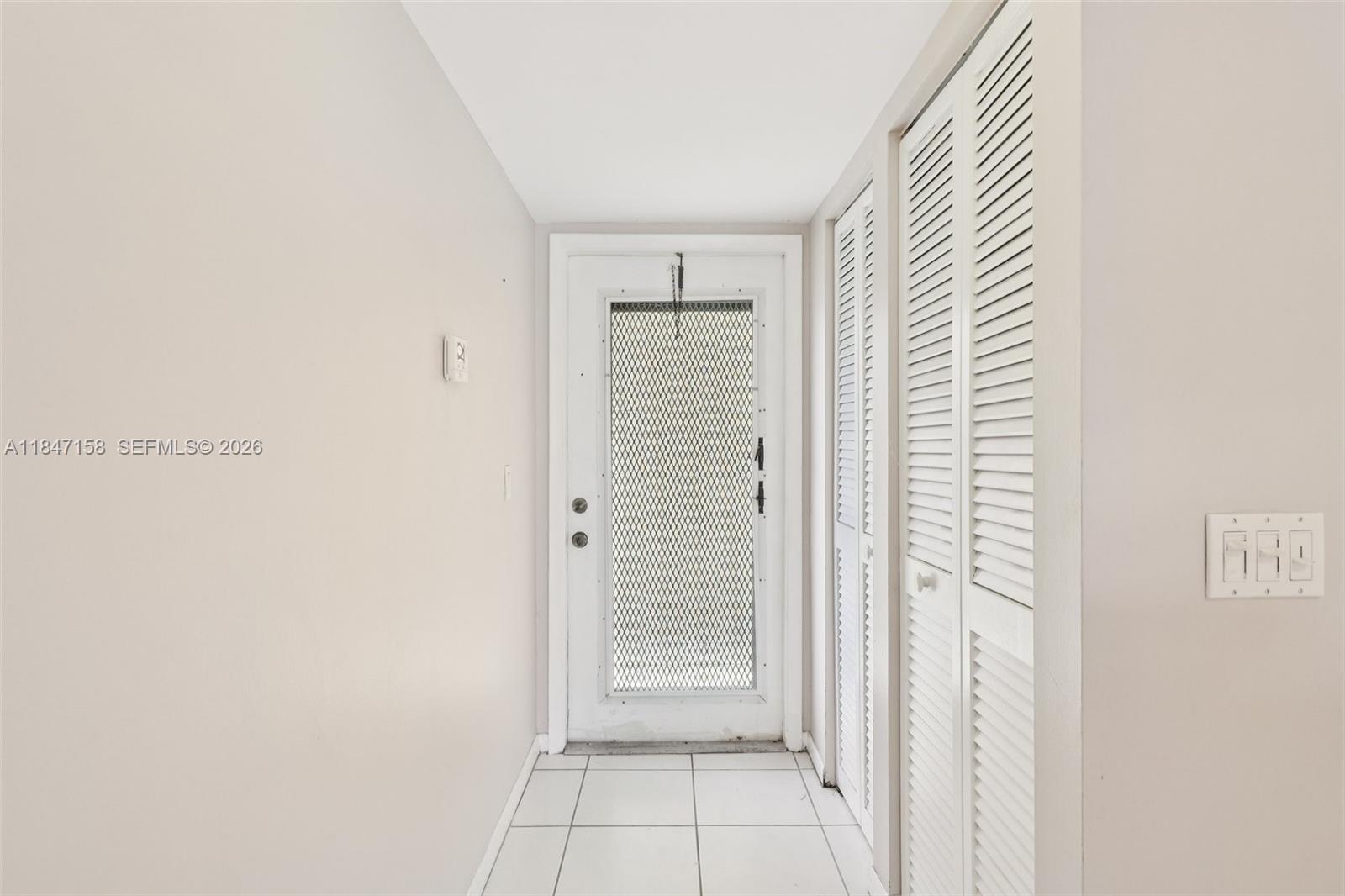 DEER CREEK COUNTRY CLUB - Residential