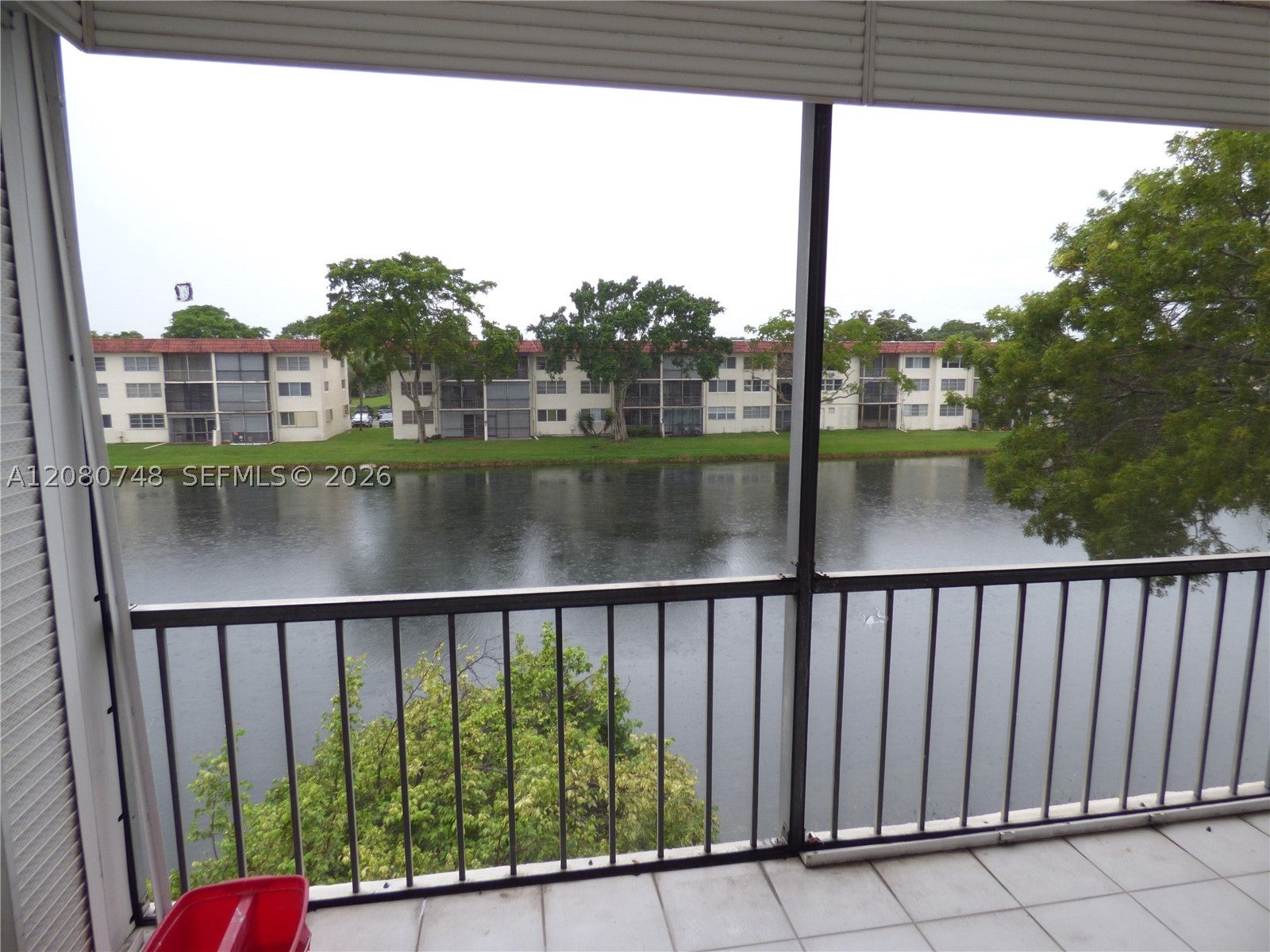 361 S Hollybrook Dr 302, Pembroke Pines FL 33025
