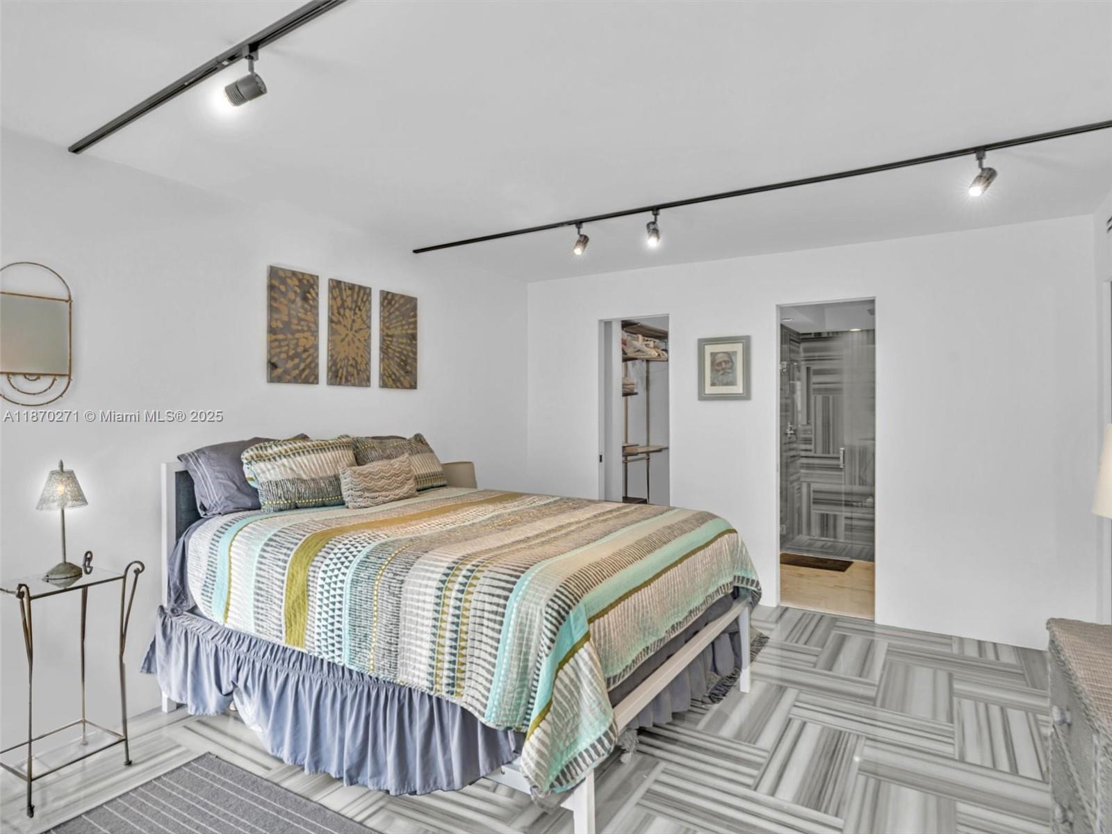 ALTON PARK CONDO - Residential