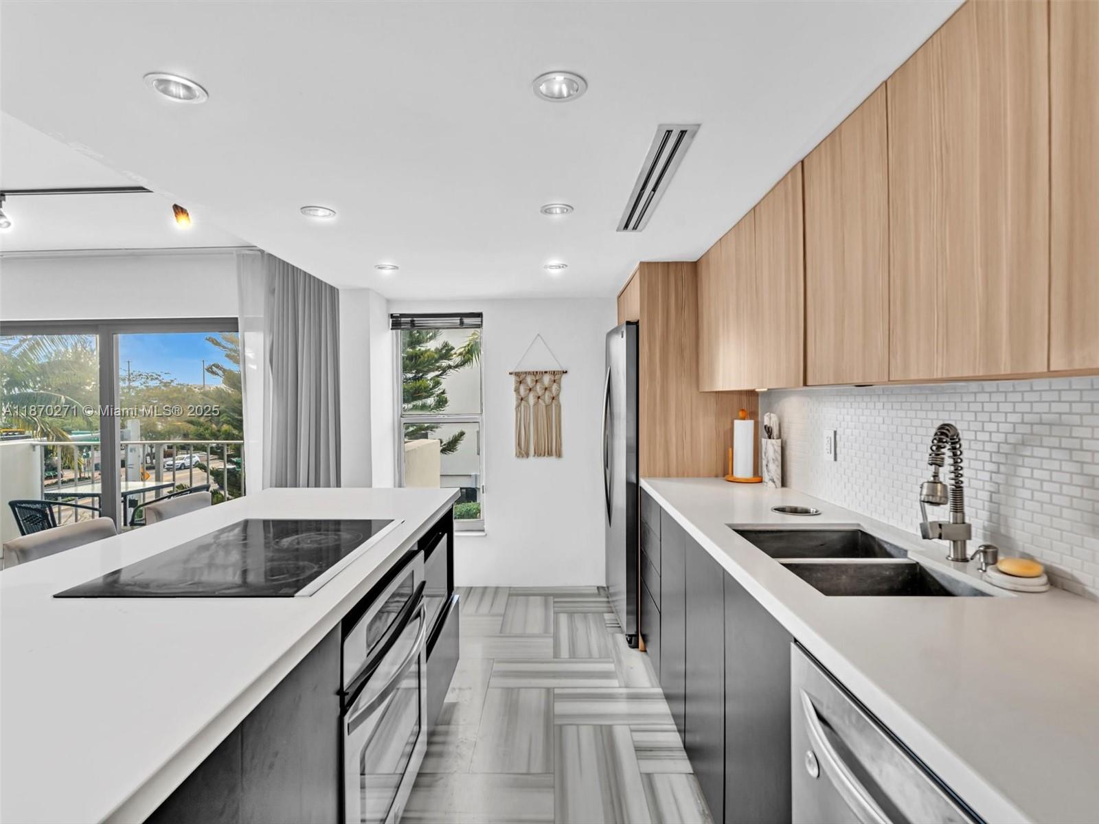 ALTON PARK CONDO - Residential