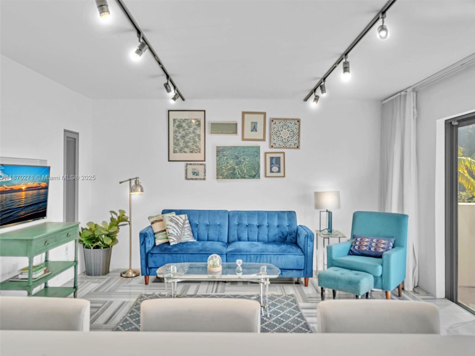 ALTON PARK CONDO - Residential