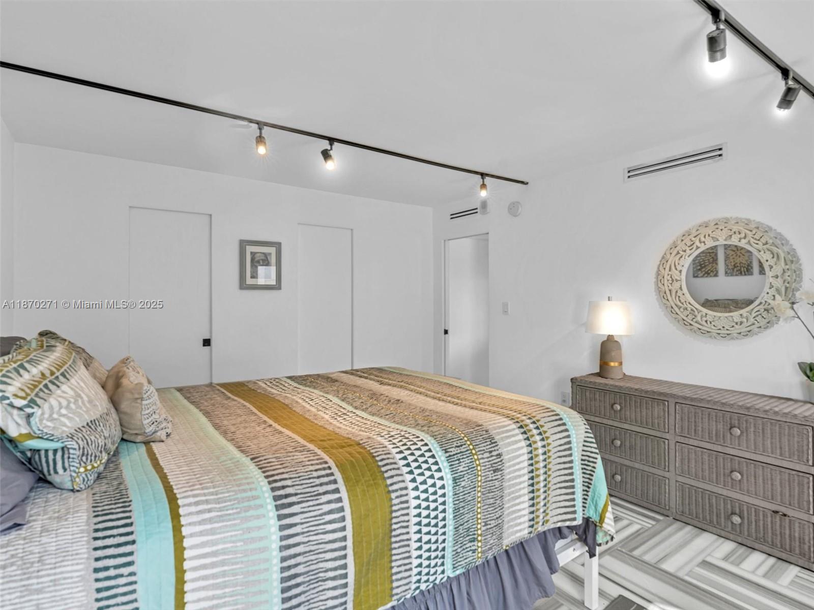 ALTON PARK CONDO - Residential