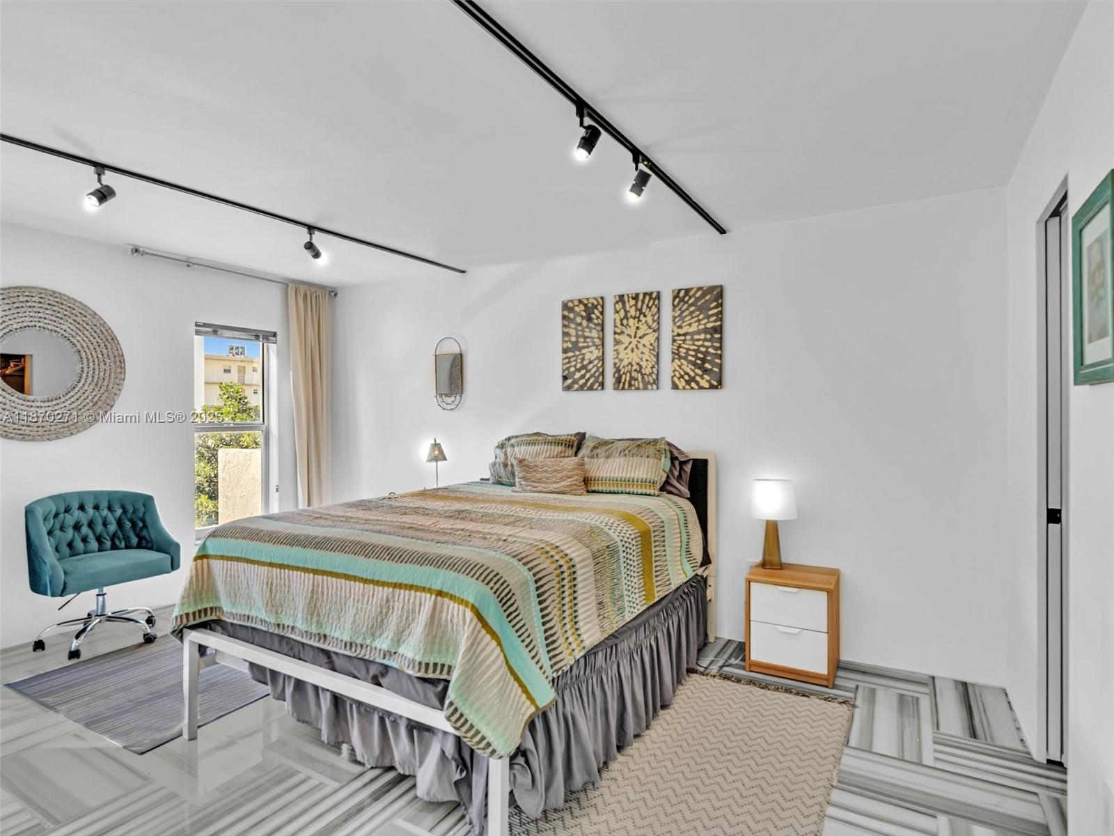 ALTON PARK CONDO - Residential