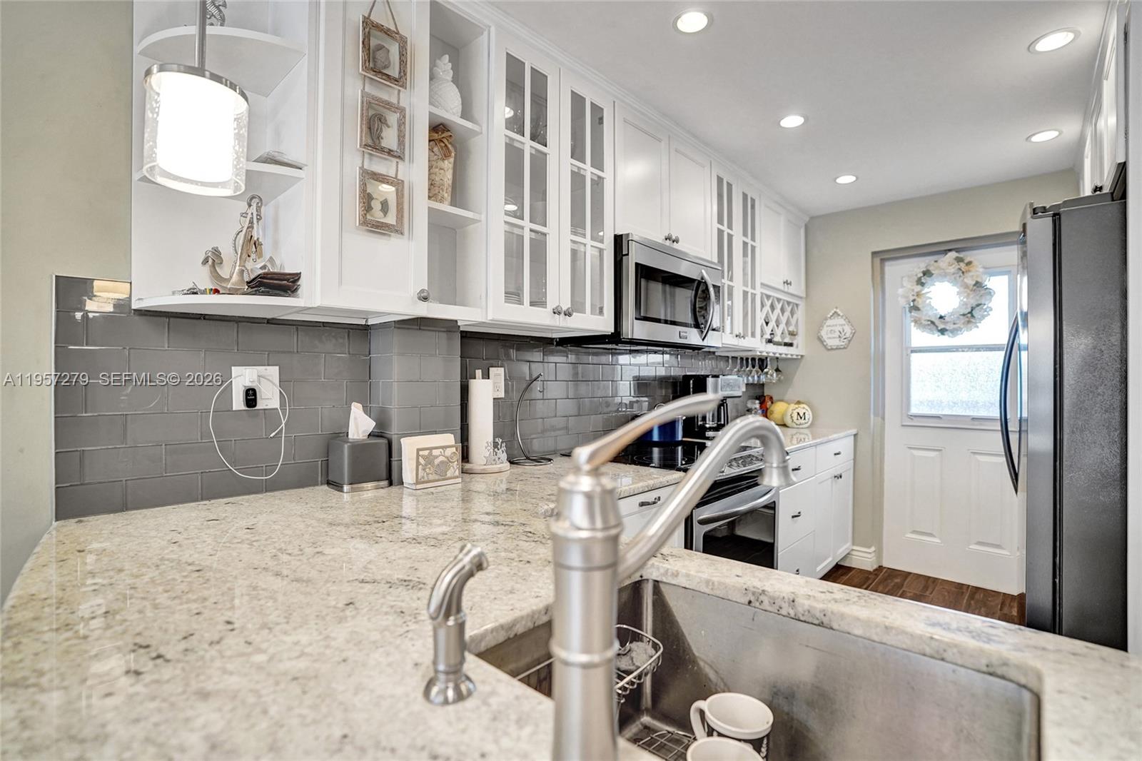 HILLSBORO COVE CONDO - Residential