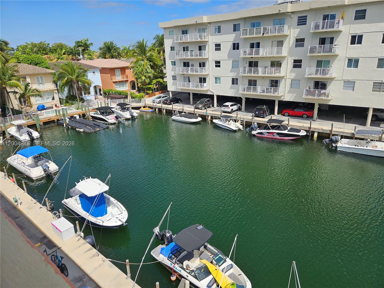 3545 NE 167th St 404