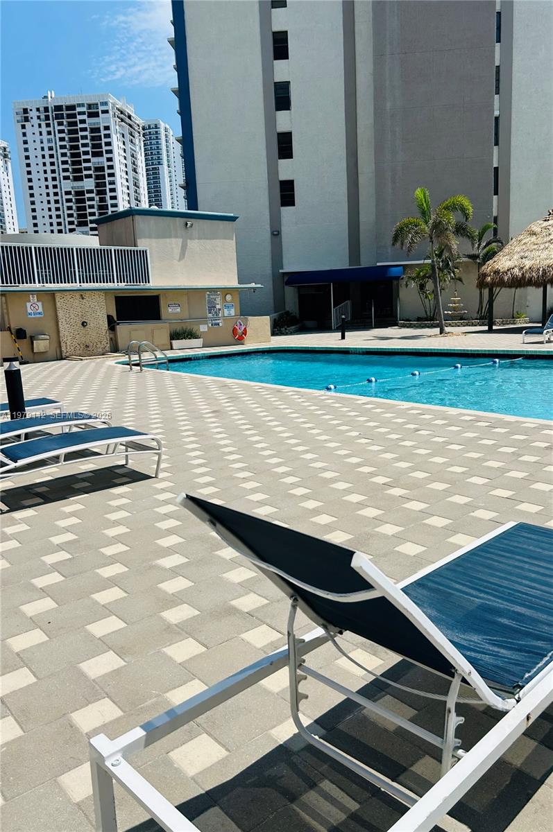 ALLINGTON TOWERS NORTH CO - Residential