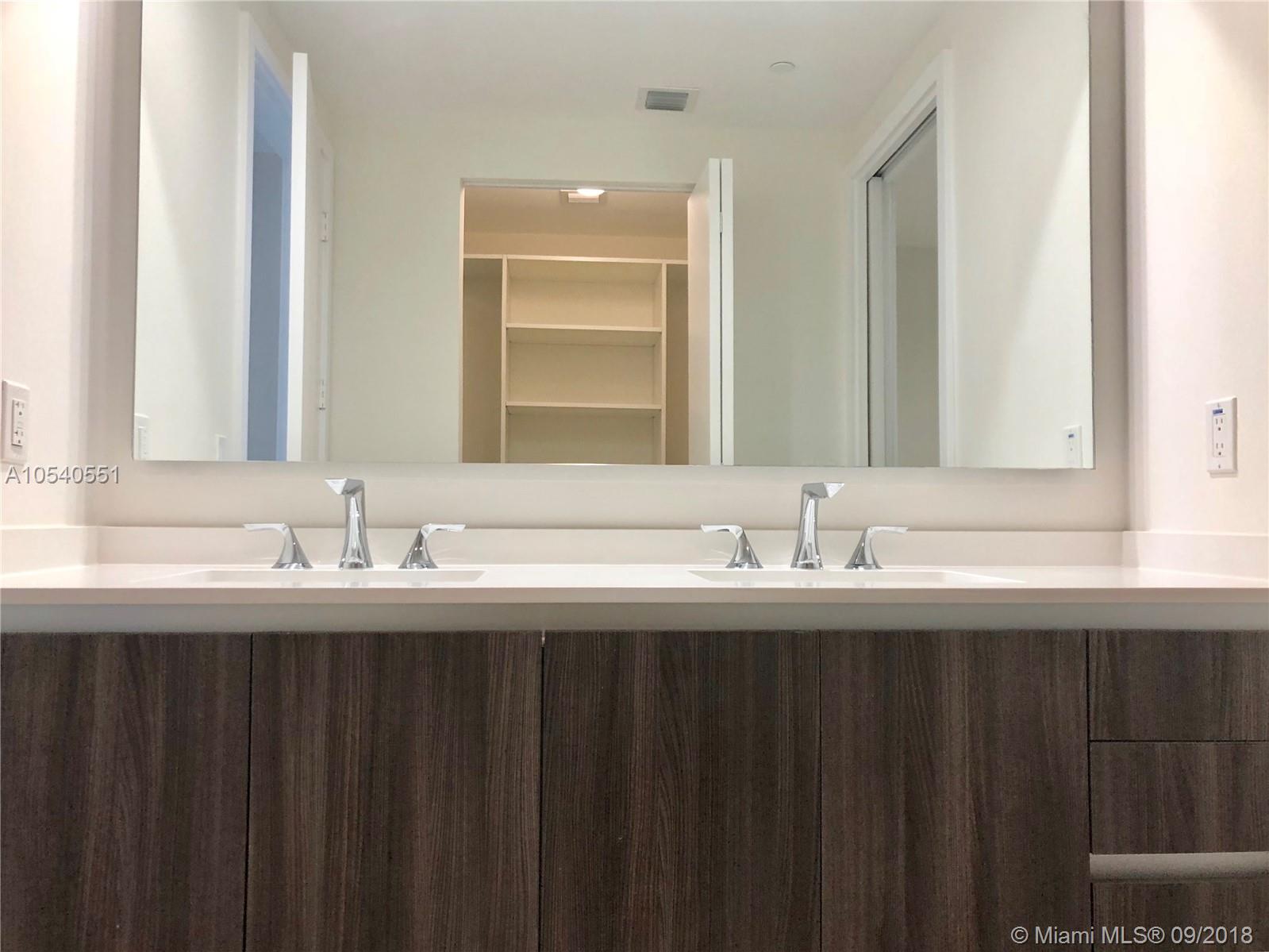 ARIA ON THE BAY - Residential Lease