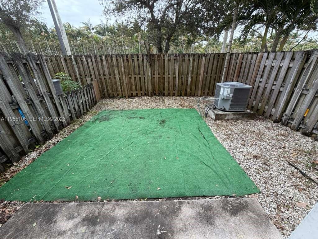 MARBELLA BAY - Residential