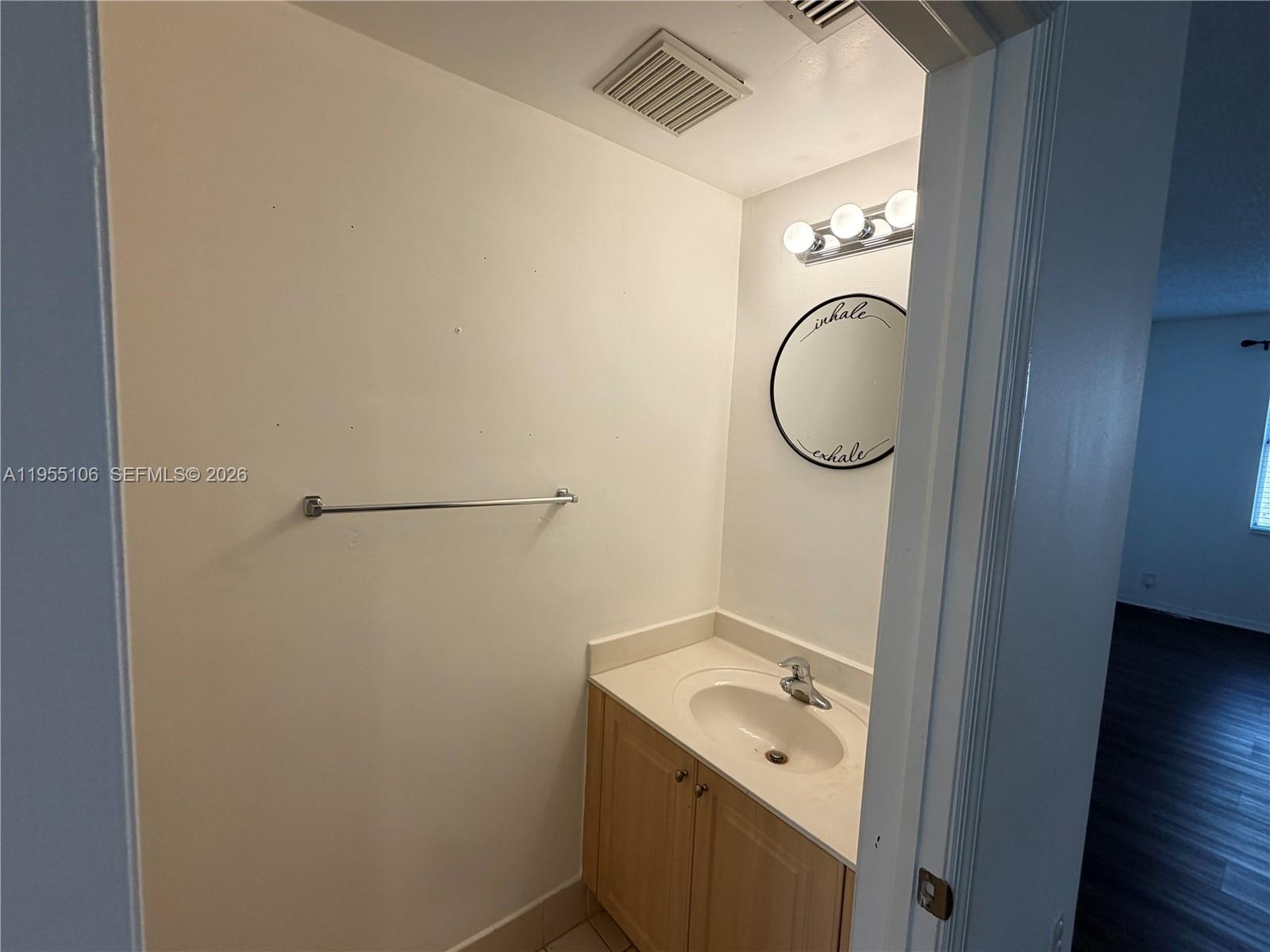 MARBELLA BAY - Residential