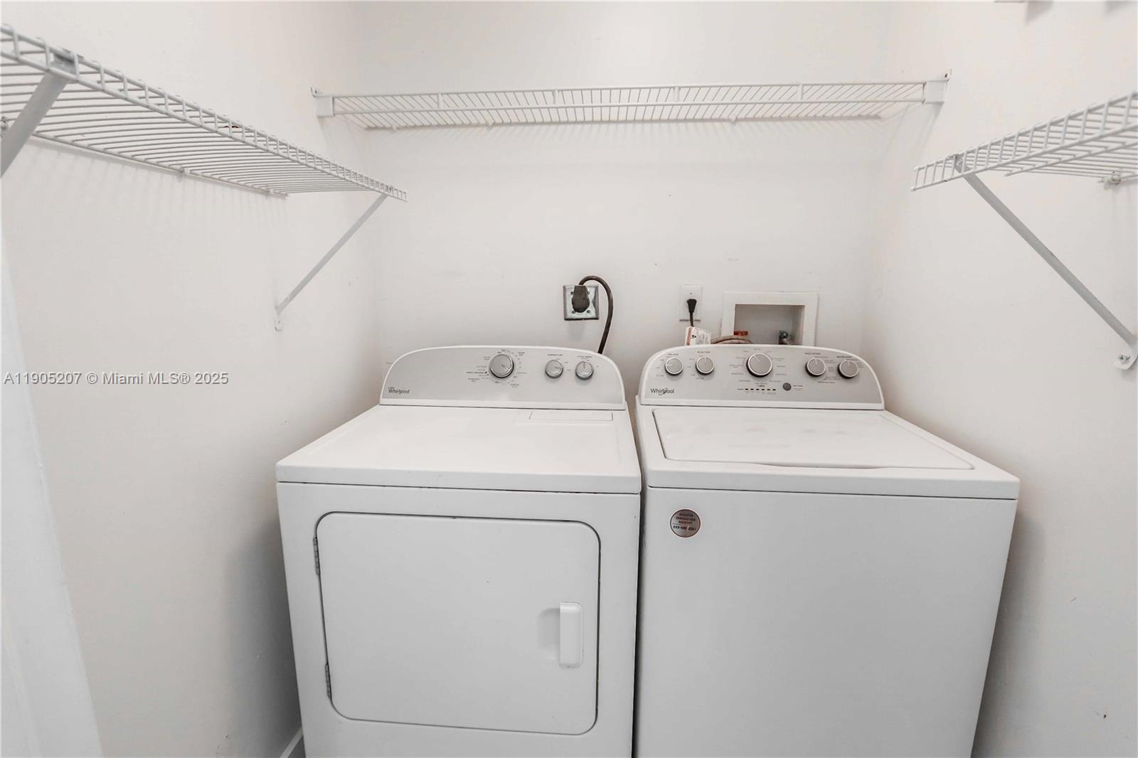 UNIVERSITY PARC RESIDENCE - Residential Lease