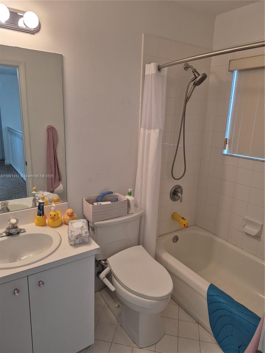 FOUR LAKES SEC 7 - Residential