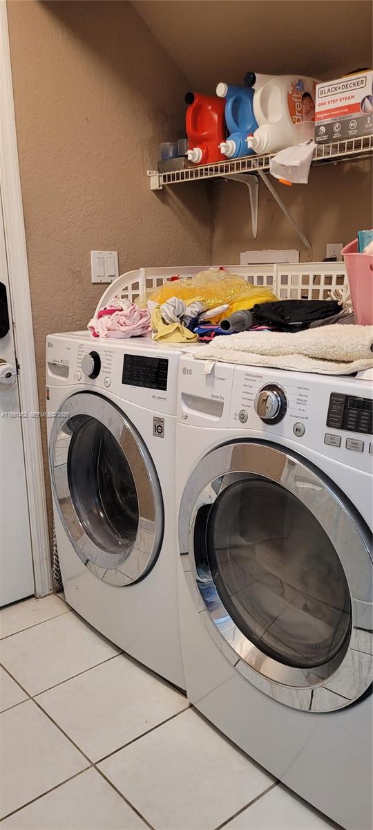 FOUR LAKES SEC 7 - Residential