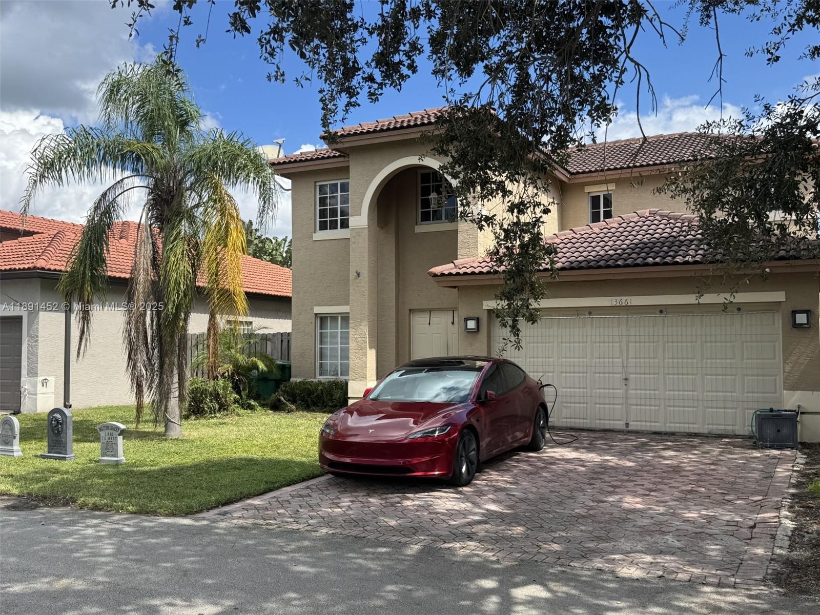 FOUR LAKES SEC 7 - Residential