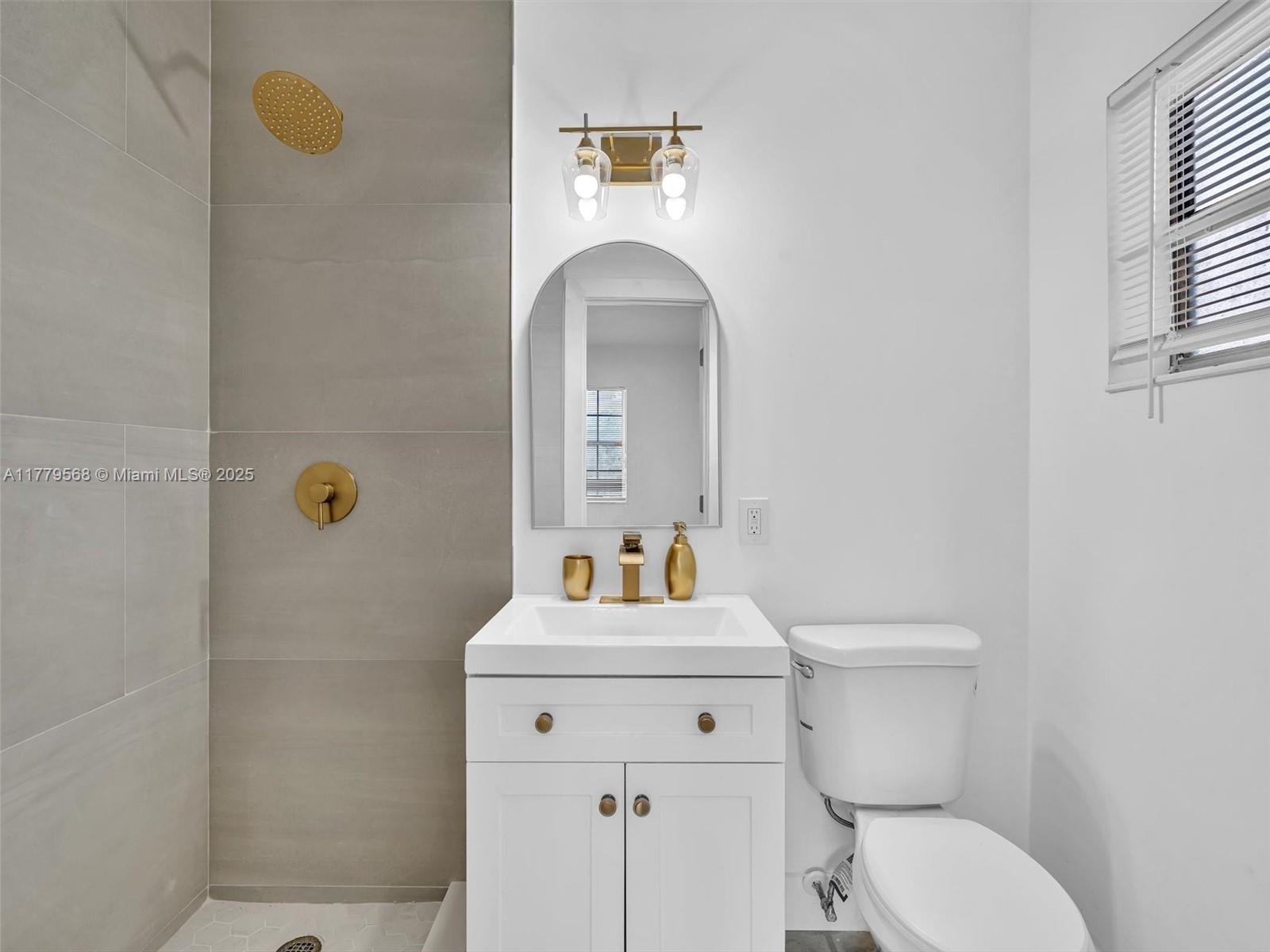 NEW BROWARDALE - Residential