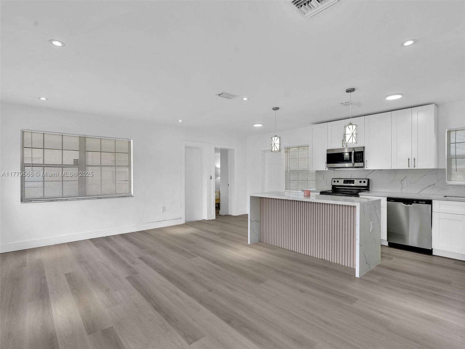 NEW BROWARDALE - Residential