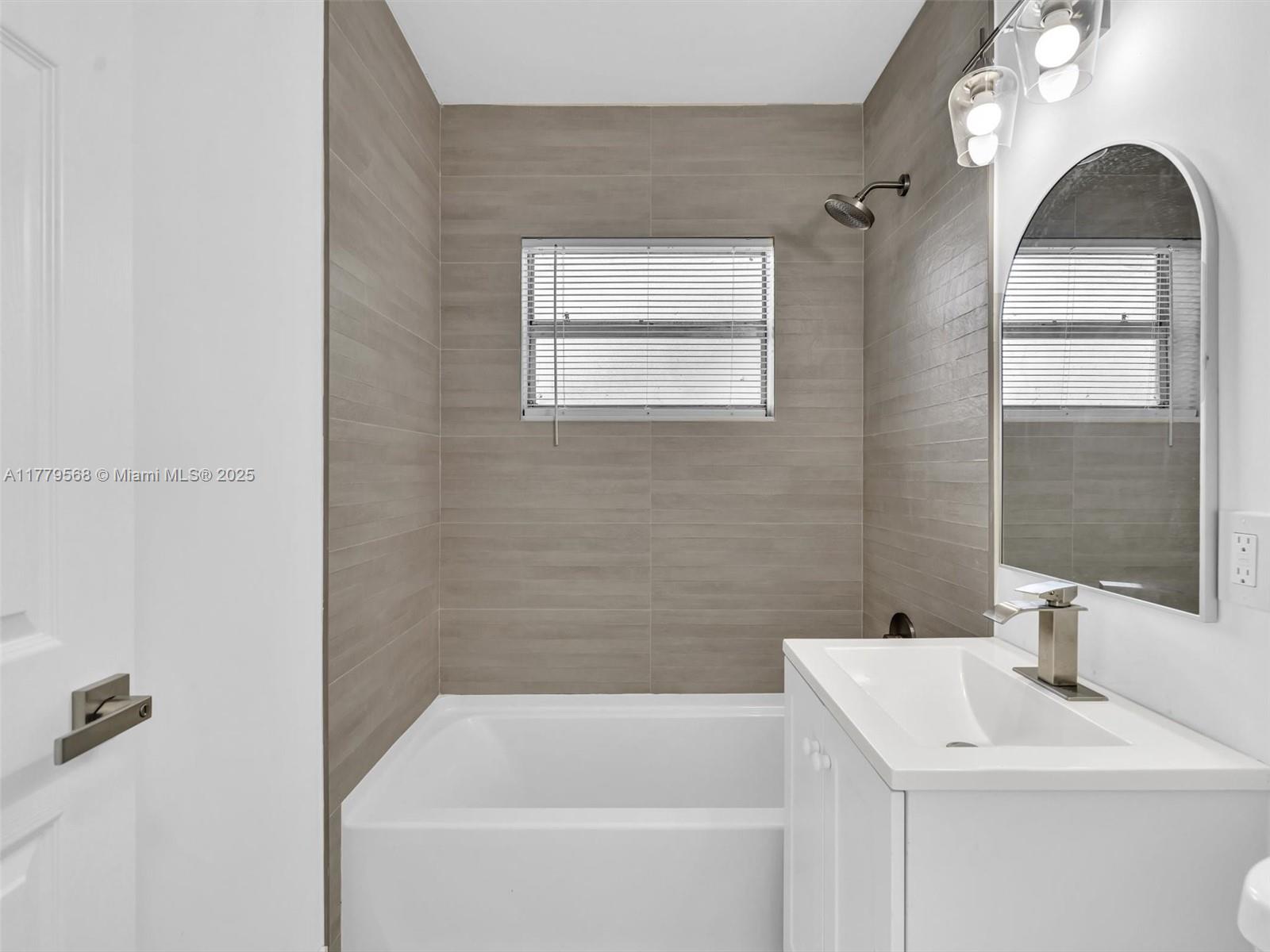 NEW BROWARDALE - Residential