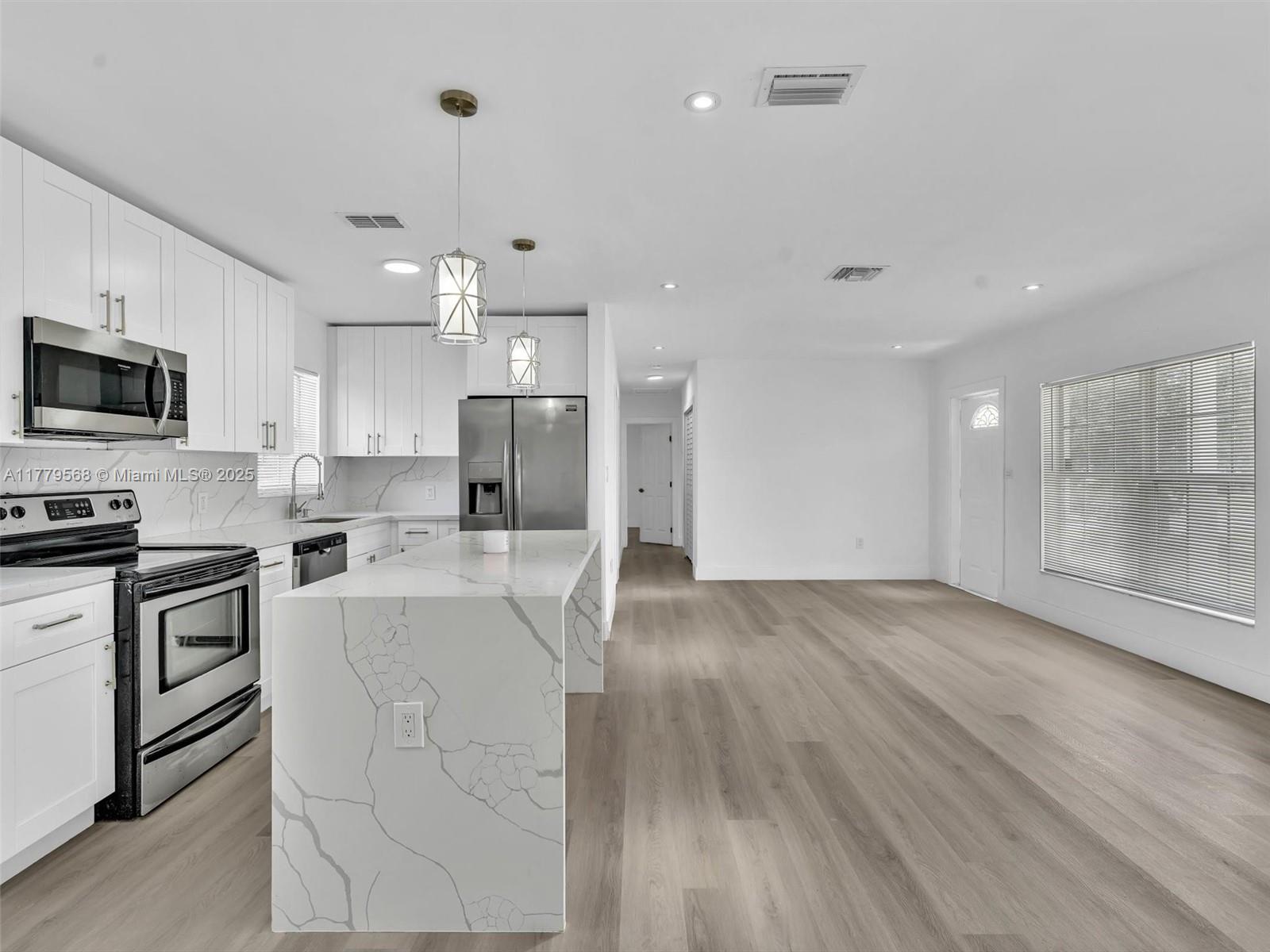 NEW BROWARDALE - Residential