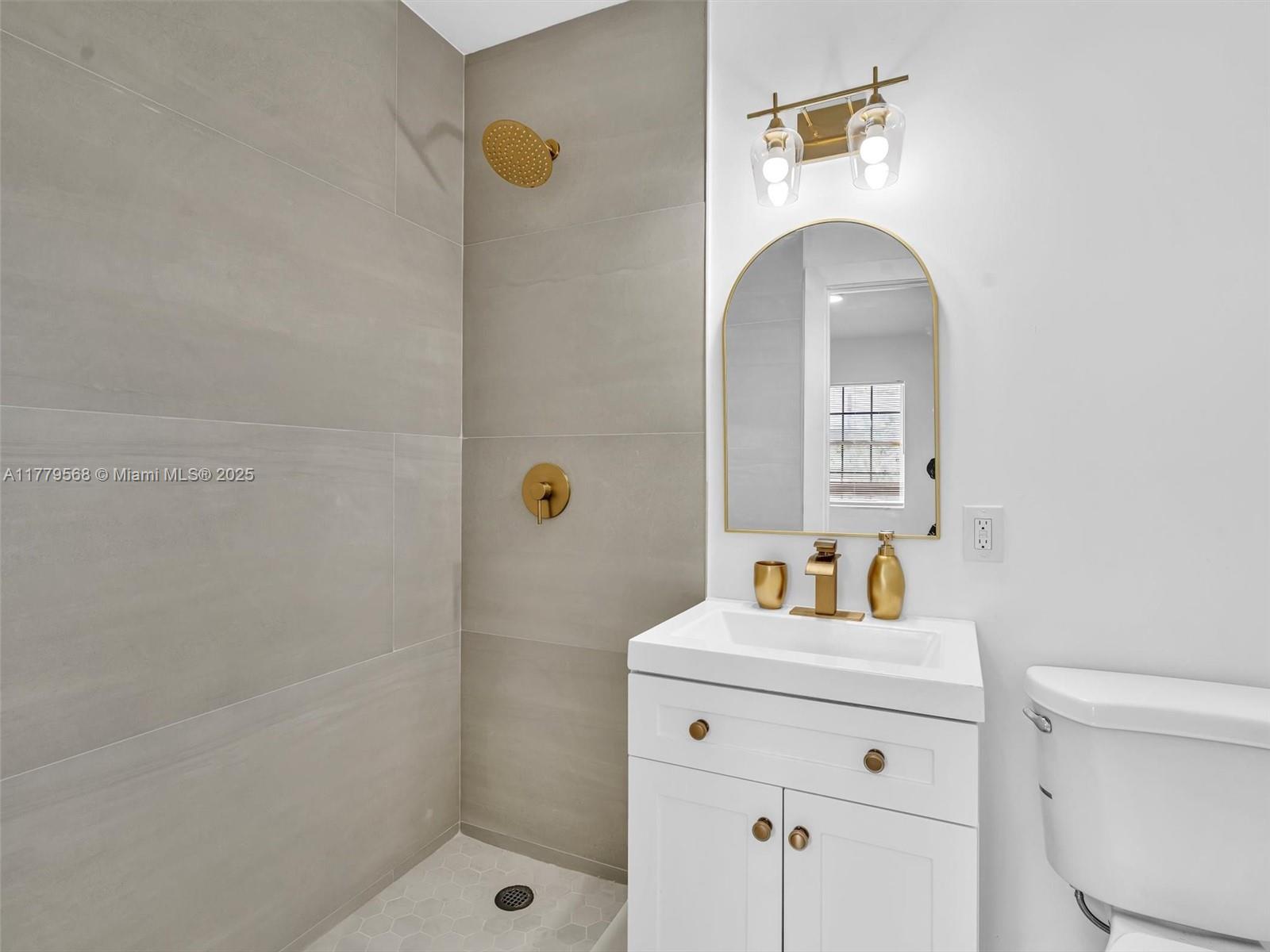 NEW BROWARDALE - Residential