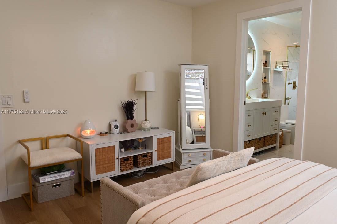 COUNTRY ISLES PHASE II - Residential