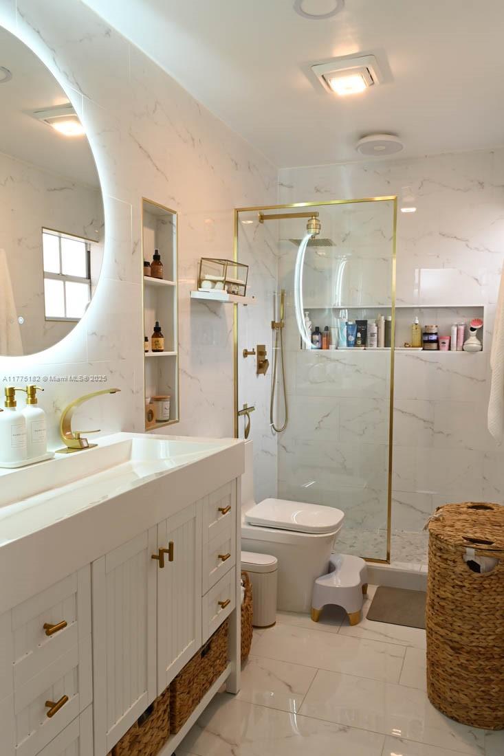 COUNTRY ISLES PHASE II - Residential