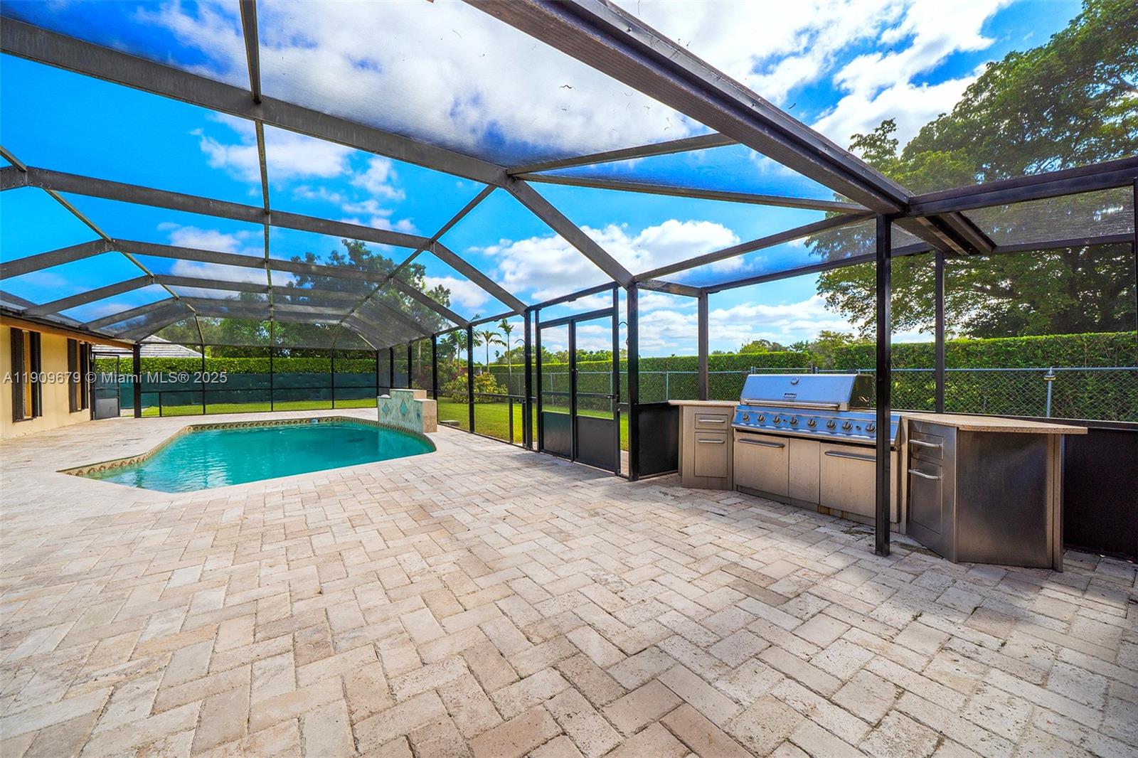 CALUSA CLUB ESTATES - Residential