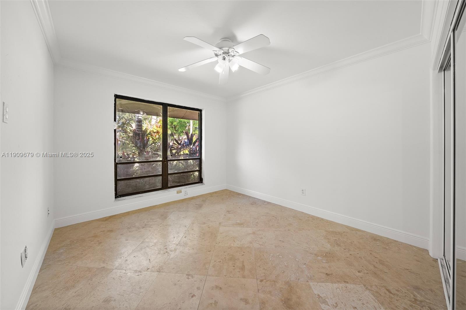 CALUSA CLUB ESTATES - Residential