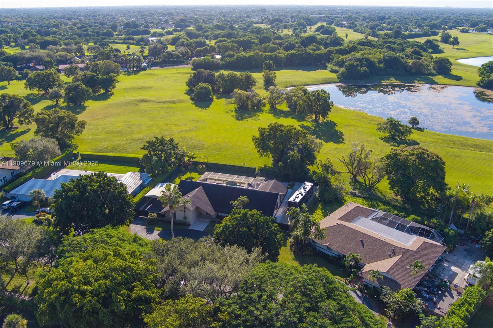 CALUSA CLUB ESTATES - Residential