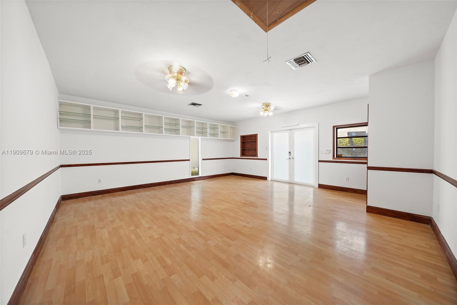 CALUSA CLUB ESTATES - Residential