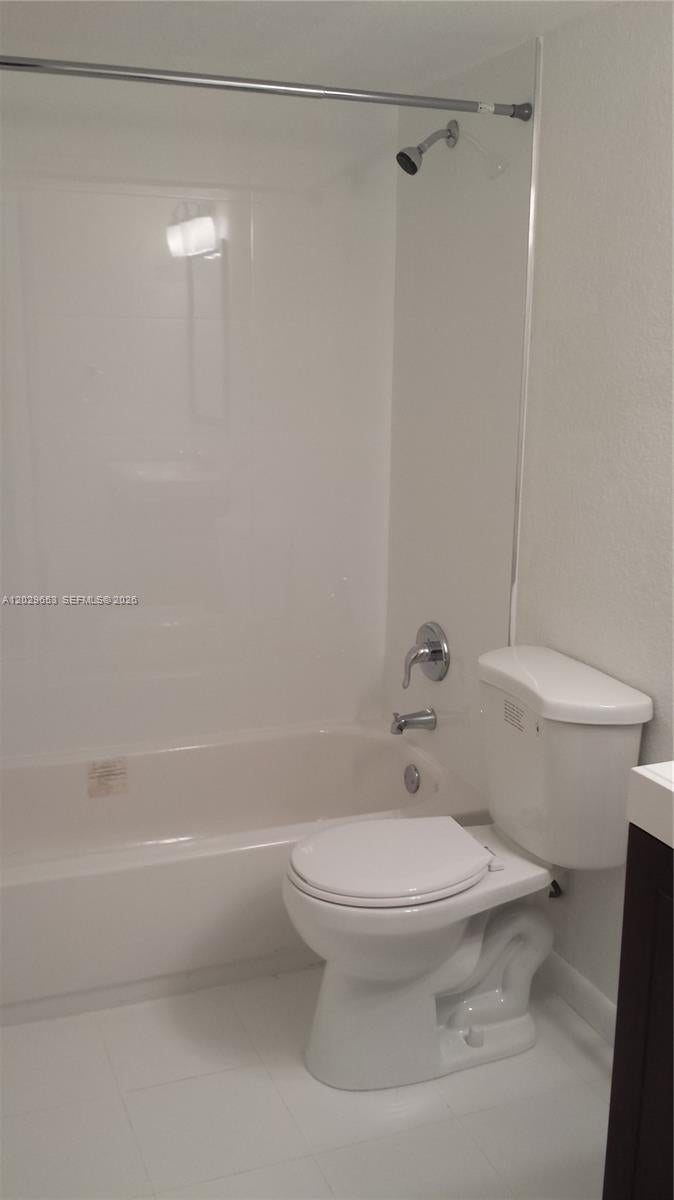 DADELAND CAPRI CONDO - Residential