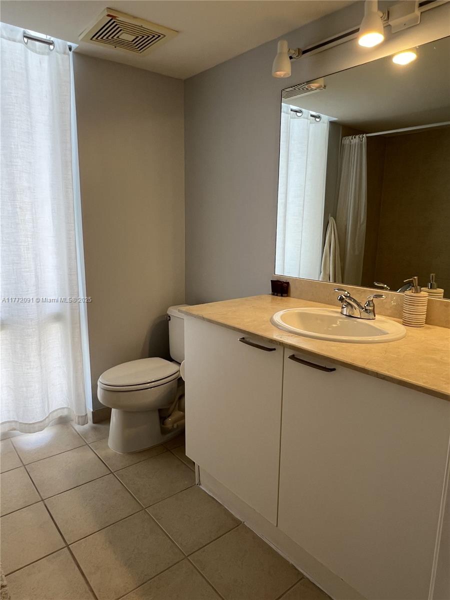 LA PERLA CONDO - Residential