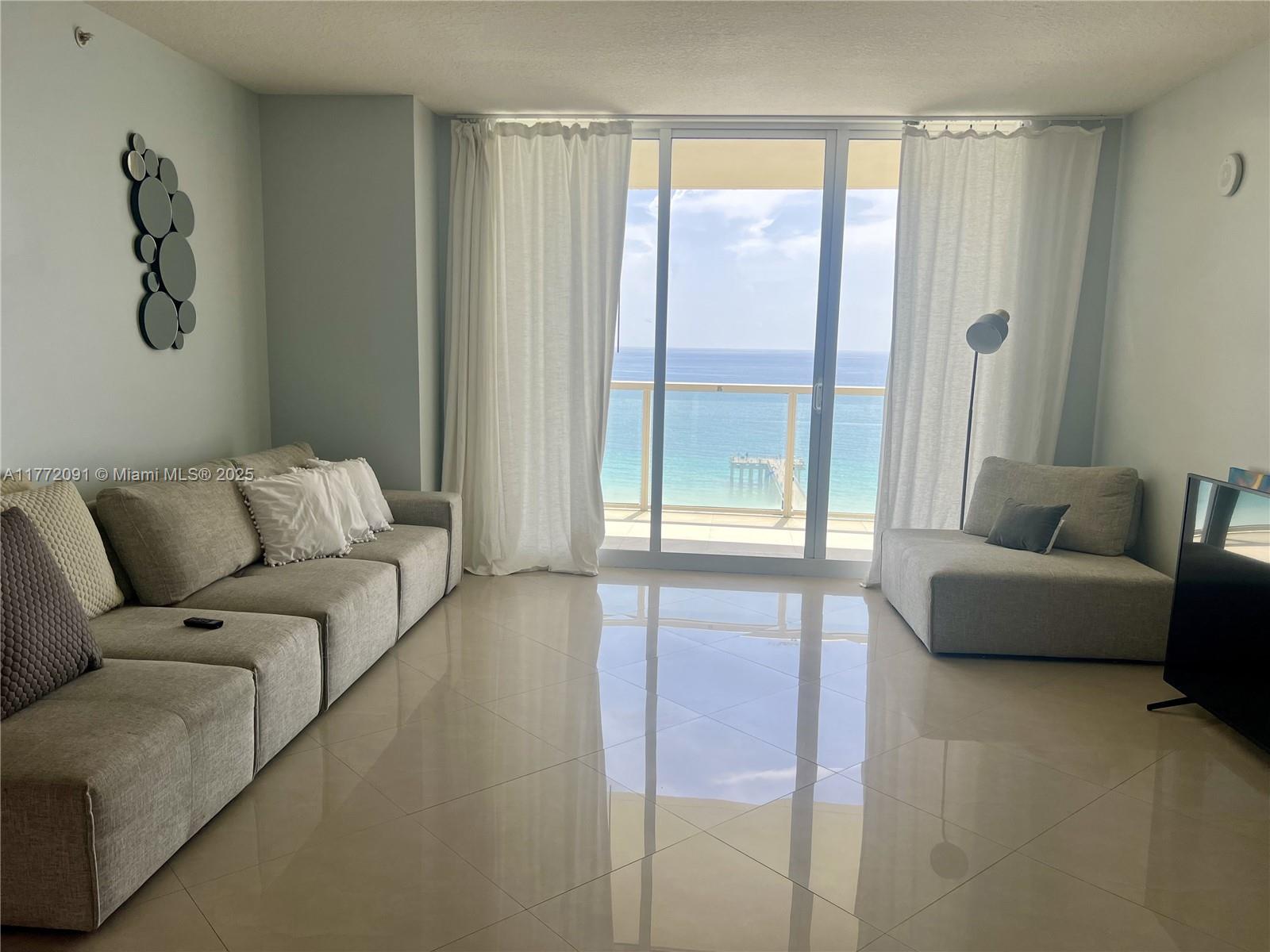 LA PERLA CONDO - Residential