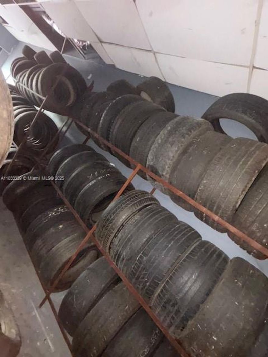 Take advantage of this rare turnkey opportunity to lease a tire shop in a high traffic location. This property features a spacious workshop area with equipment for lease with ample parking. Ideal for automotive use, tire sales, and installation. Convenient access to major roadways ensures excellent visibility and customer flow. Whether you're expanding or starting fresh, this space is perfect for your business!