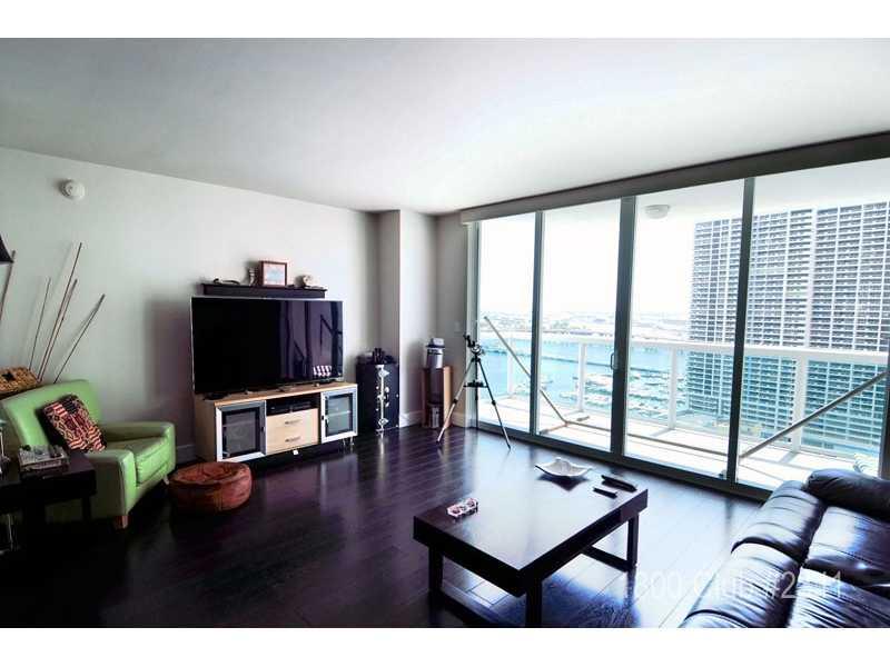 1800 Club unit 2311 is a luxury one bedroom bay view condo featuring a spacious floor plan, Marble baths, granite kitchen countersupdated wood floorsremote controlled roller shades, GE Profile appliances and a washer/dryer in the unit. A two-story high Ba yfront recreational floor includes: a State-of-the-art gym and spa, Yoga/Aerobics Studio, Steam and massage rooms, a heated pool, a billiards room with large-screen plasma TV, a party/events room, concierge staff and services and 24-hour valet parking.