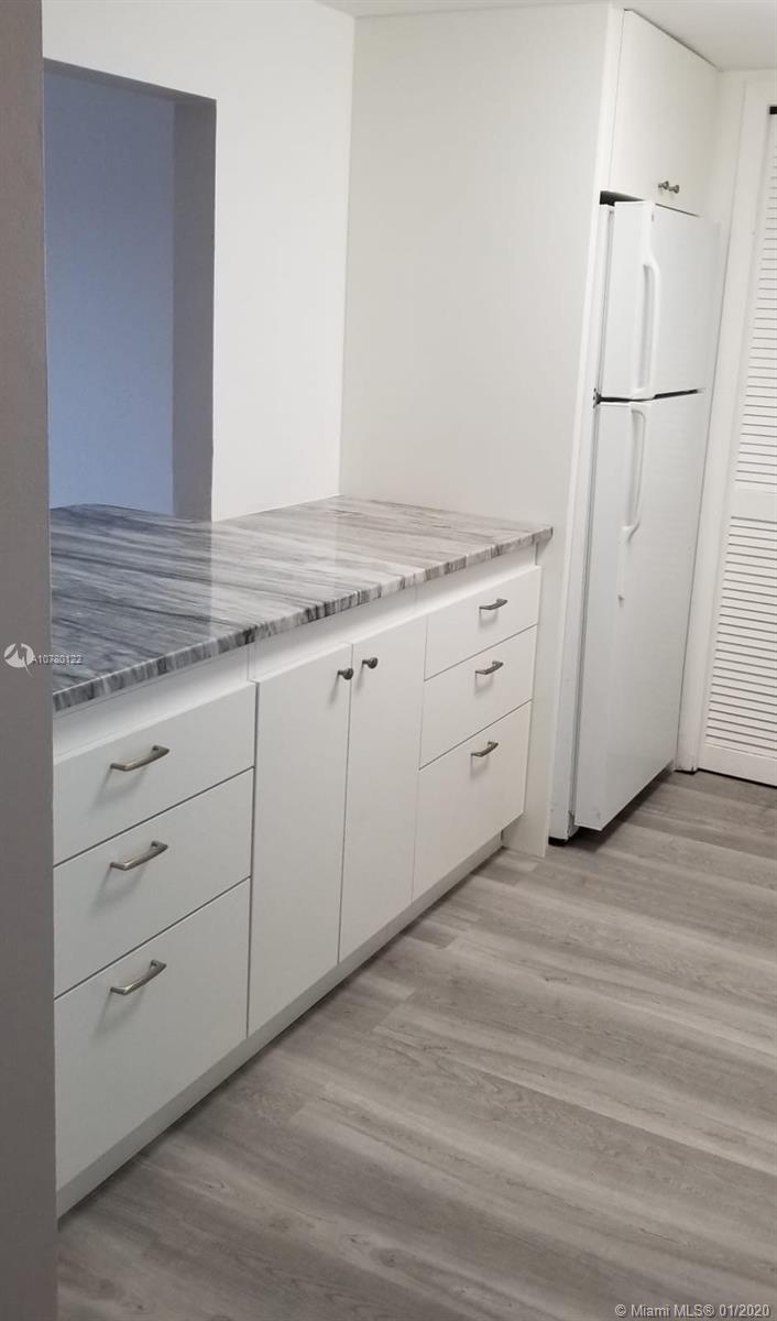 RACQUET CLUB 9 AT BONAVEN - Residential Lease