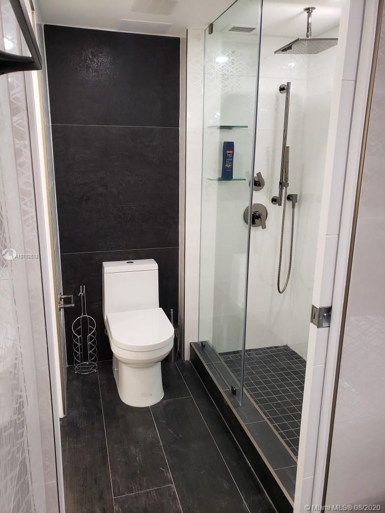 Roney Palace - Residential Lease