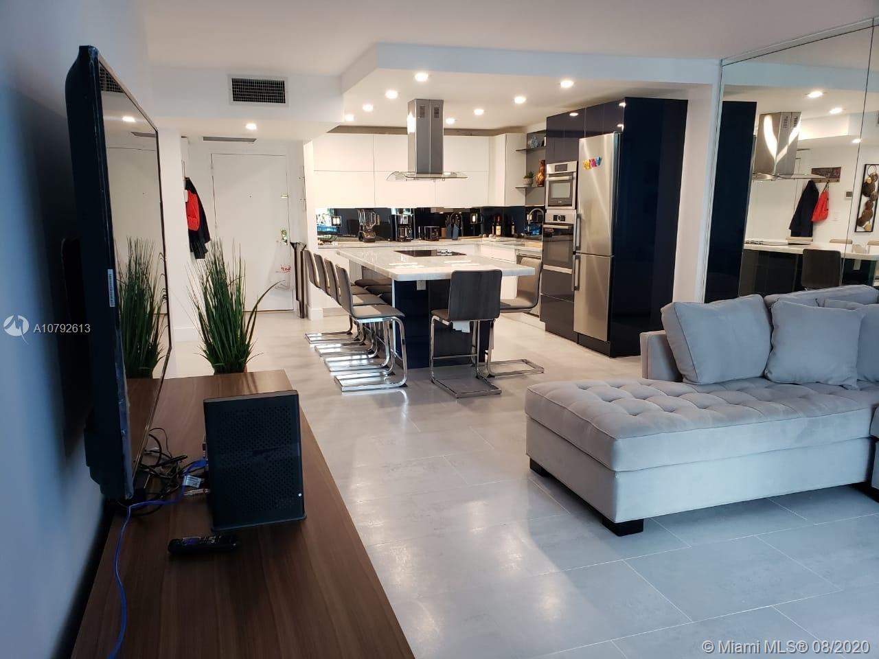 Roney Palace - Residential Lease