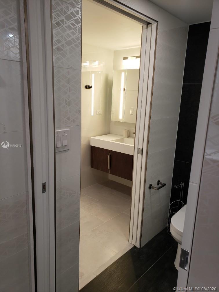 Roney Palace - Residential Lease