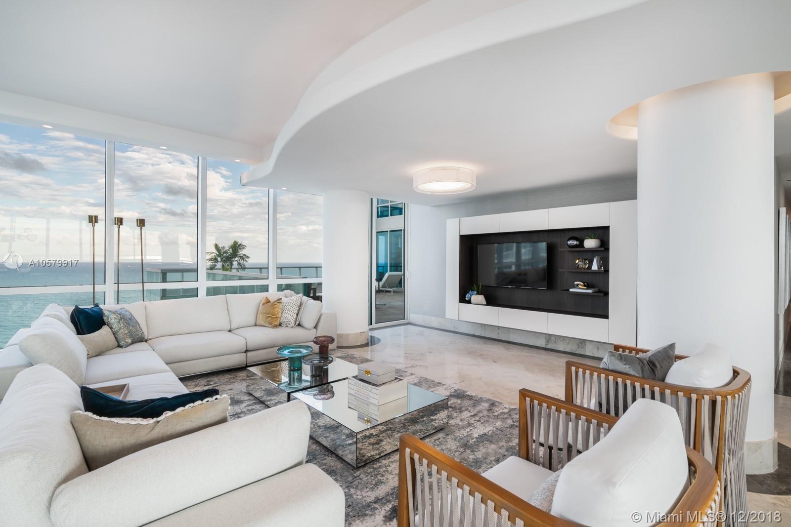 CONTINUUM ON SOUTH BEACH - Residential
