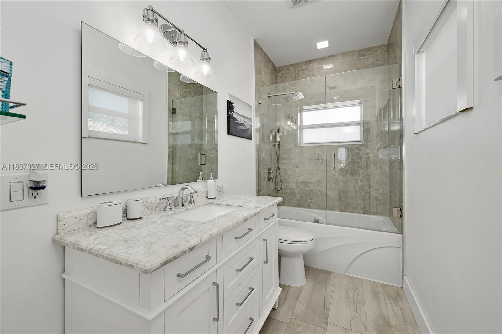 PORT ANTIGUA PLAT NO 1 - Residential