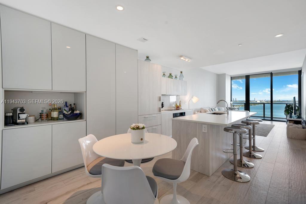 GRAN PARAISO CONDO - Residential Lease