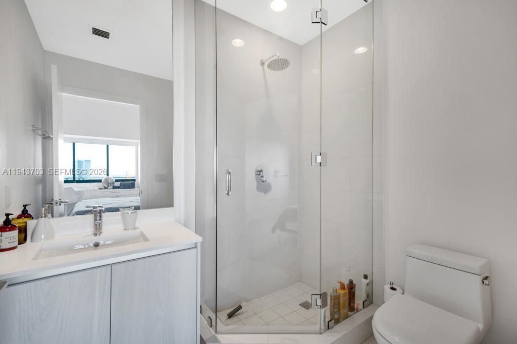 GRAN PARAISO CONDO - Residential Lease