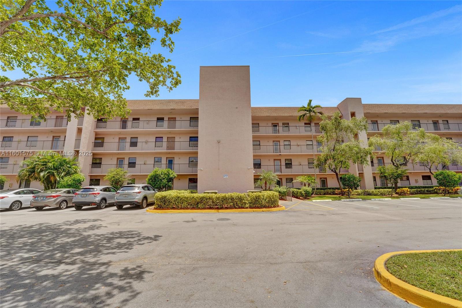 Property for Sale at 2748 Nw 104th Ave 308, Sunrise, Miami-Dade County, Florida - Bedrooms: 2 
Bathrooms: 2  - $120,000