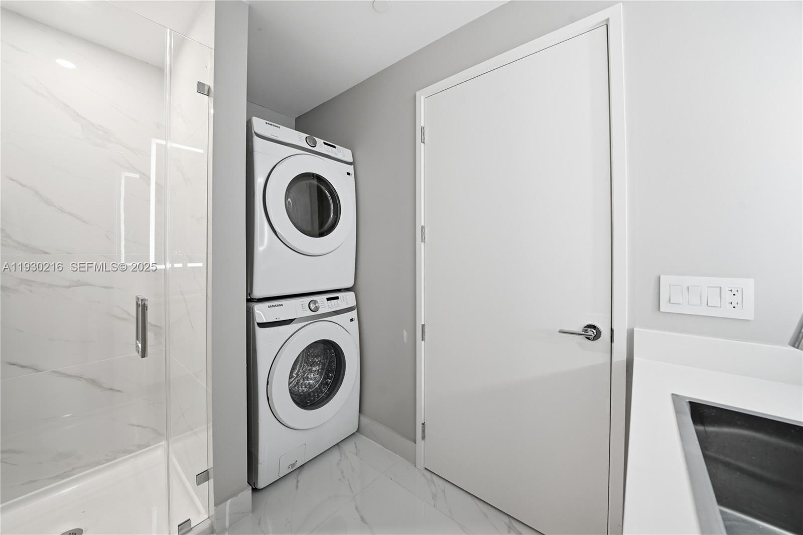 ARIA RESERVE SOUTH - Residential