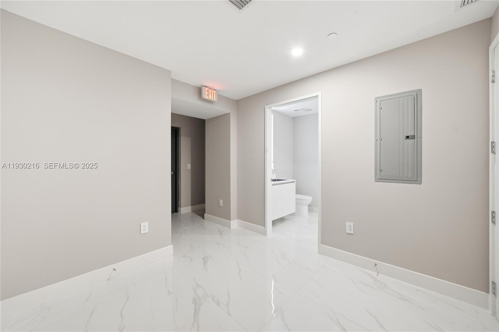 ARIA RESERVE SOUTH - Residential