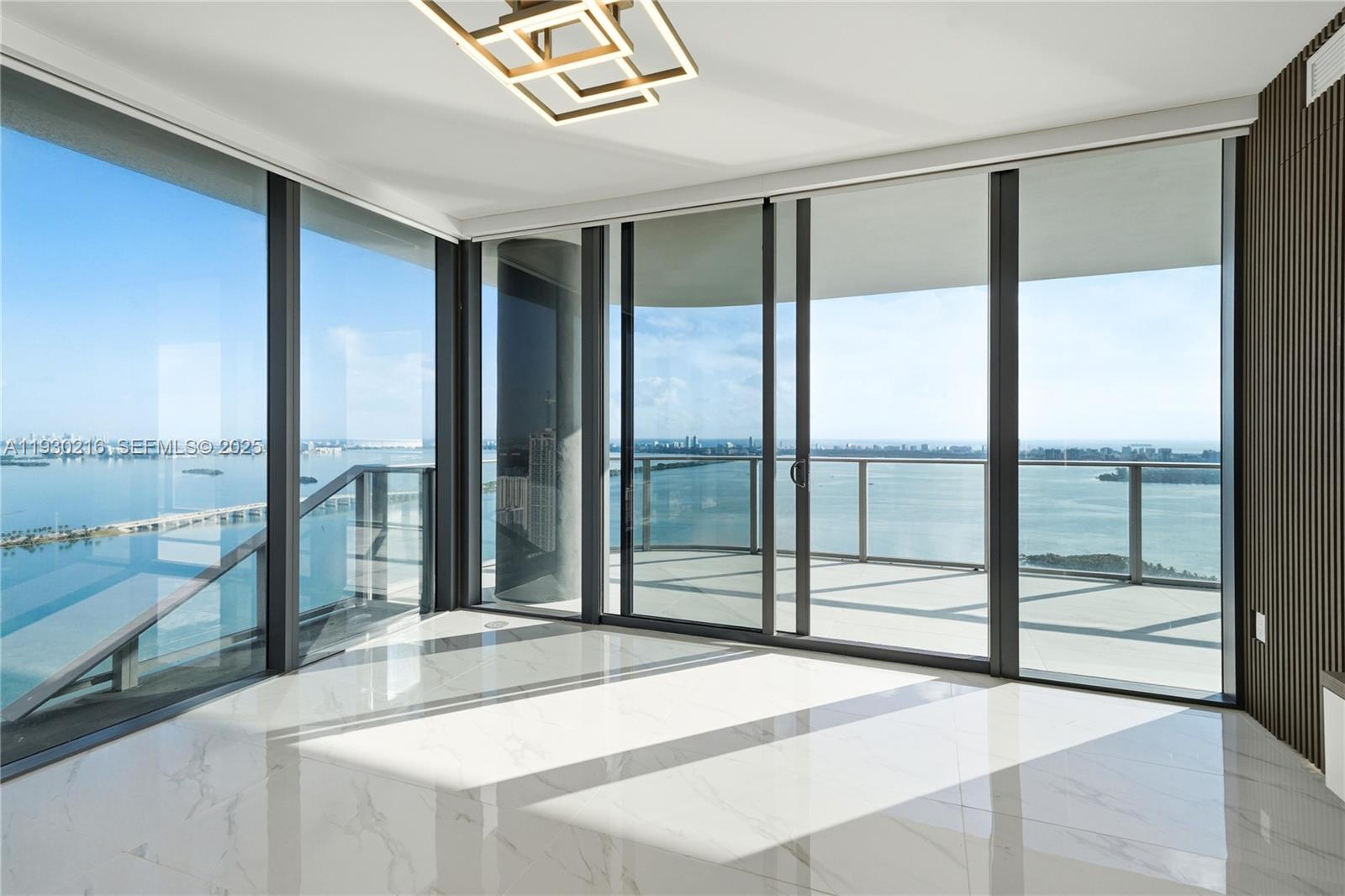 ARIA RESERVE SOUTH - Residential