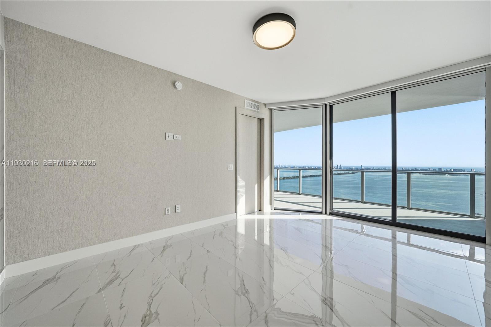 ARIA RESERVE SOUTH - Residential