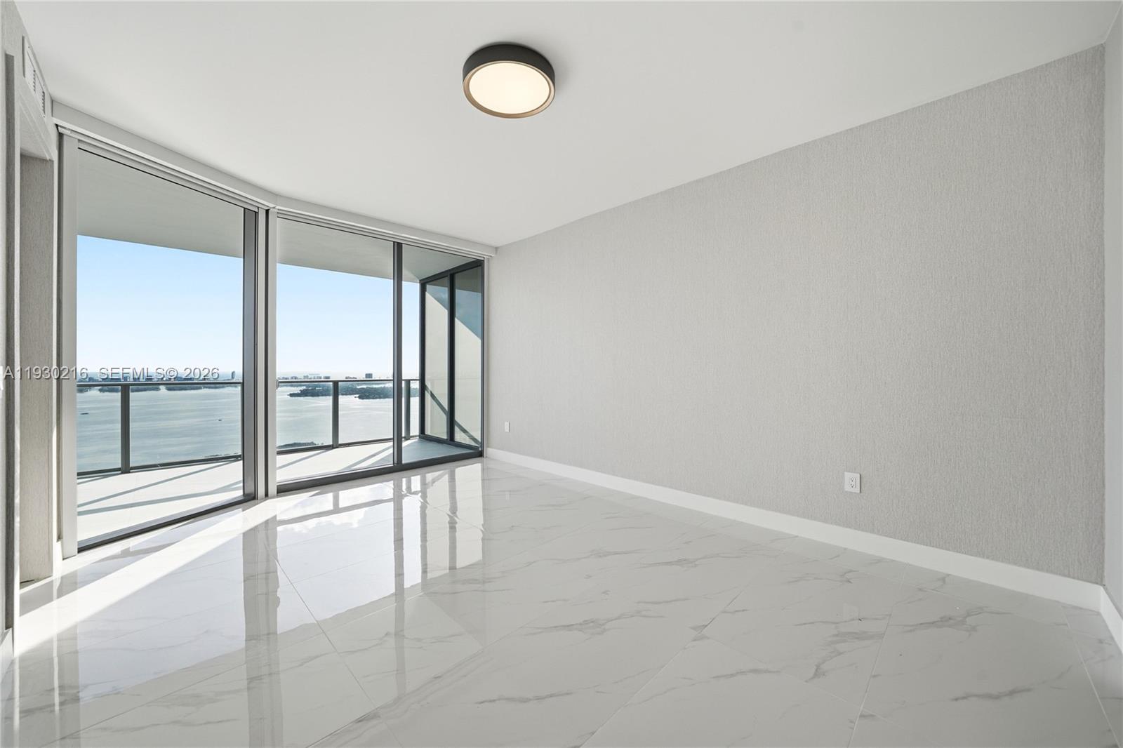 ARIA RESERVE SOUTH - Residential