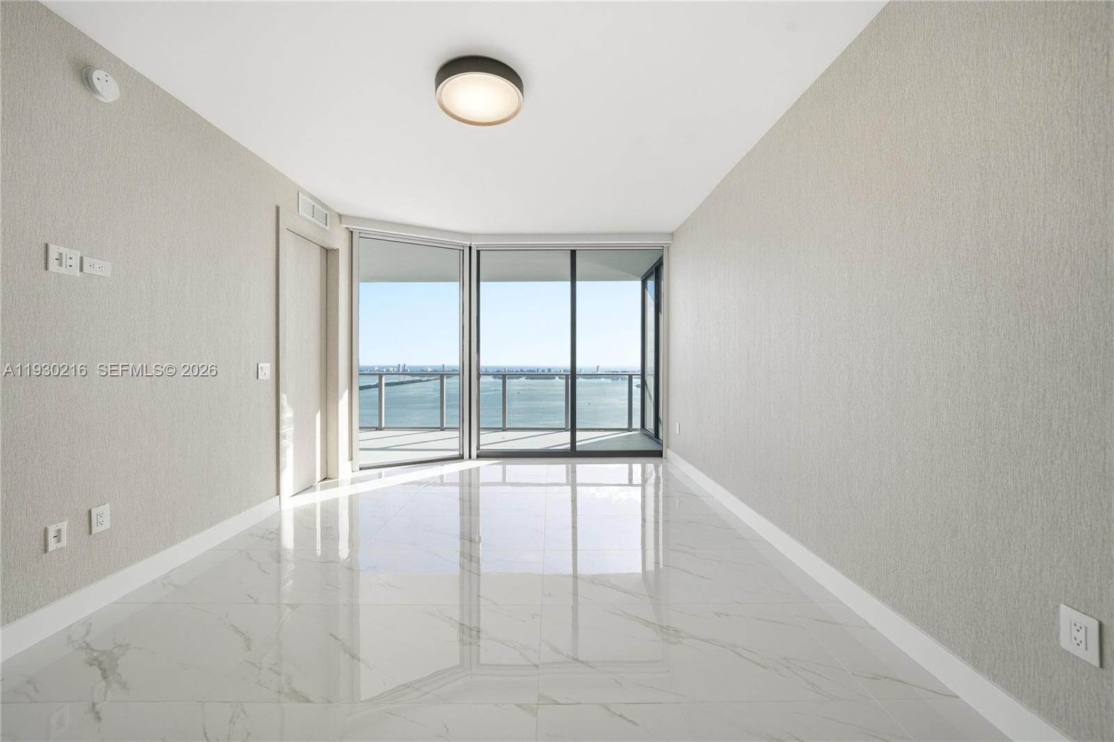 ARIA RESERVE SOUTH - Residential